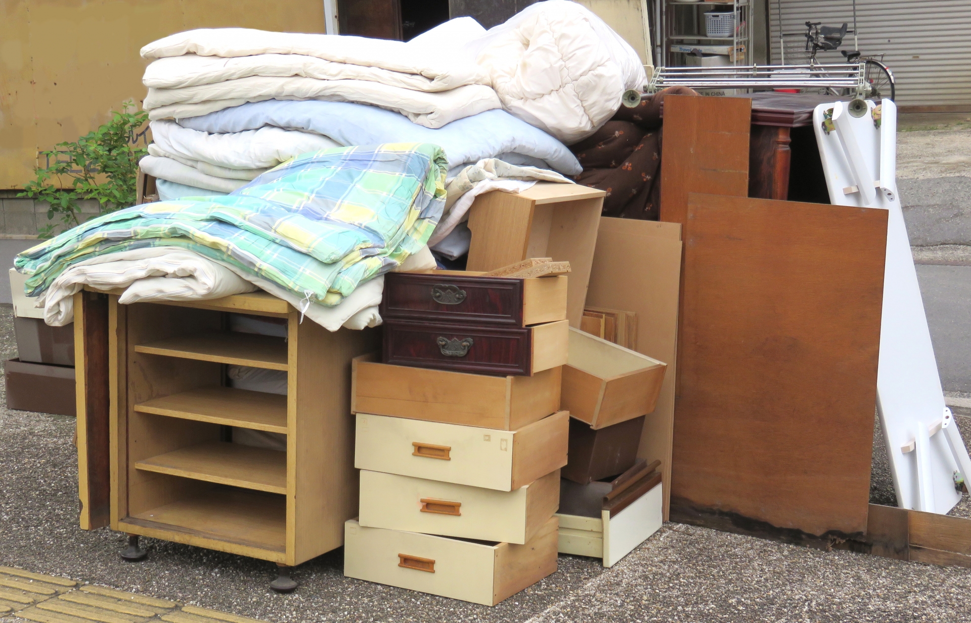 不用品回収サービス - 家具家電の即日回収・処分